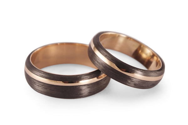 Rose 18k gold wedding ring set with carbon fiber. Matching wedding bands. Golden engagement rings (00512_5N6N)