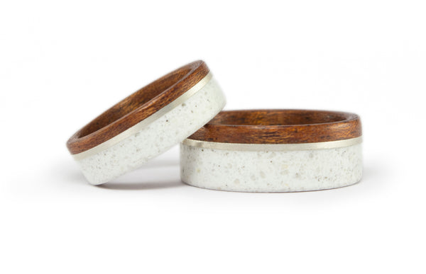 Wedding bands set. White marble and cedar wood ring with silver inlay. Marble wedding band. Wooden engagement ring (00625_7N8N)