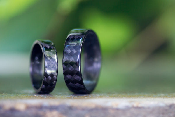 Carbon fiber wedding bands (00105_5N7N)