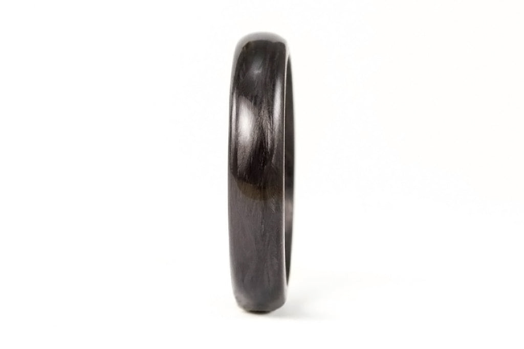Glossy carbon fiber ring (00122_4N)