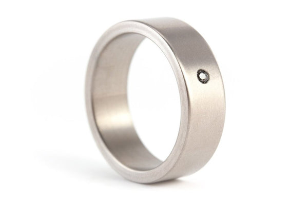 Matte titanium ring with diamond (00002_7Dn)
