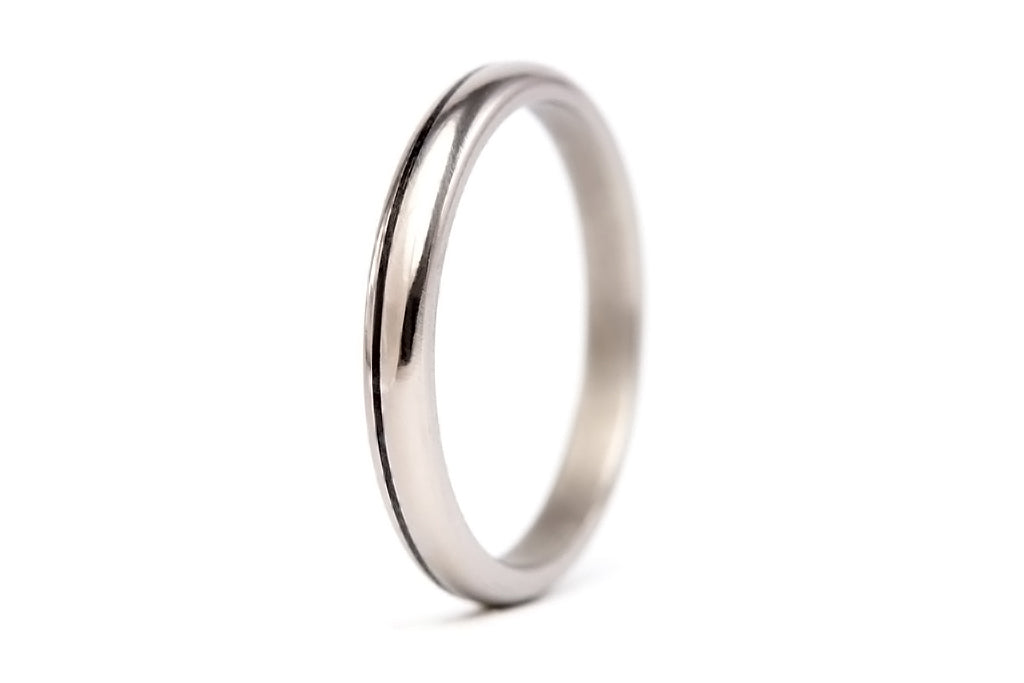 Polished titanium and carbon fiber ring (00334_2N)
