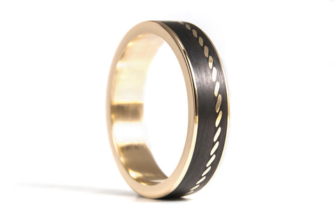 18ct yellow gold with carbon fiber ring (04704_5N)