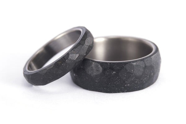 Hammered titanium and concrete wedding bands (00703_4N7N)