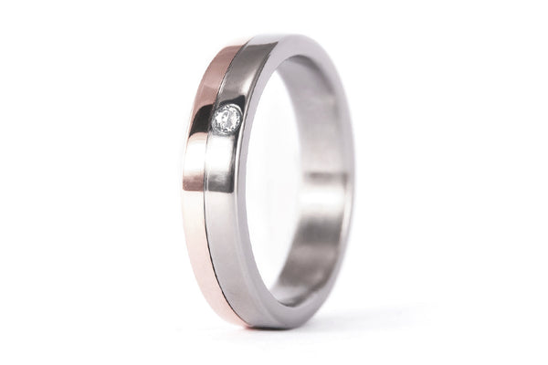 18ct rose gold and titanium ring with Swarovski (00555_6S1)