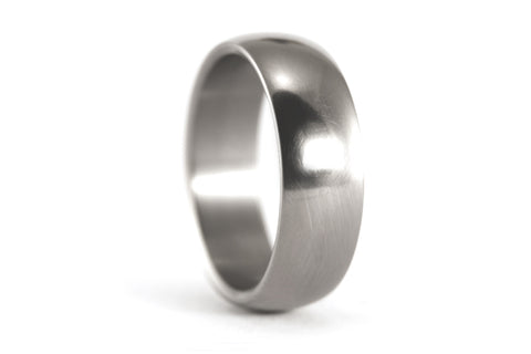 Polished titanium ring (00001_7N)