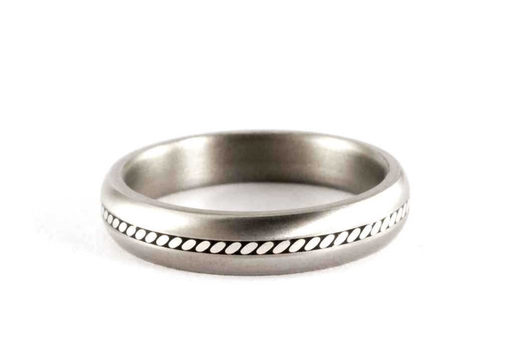 Titanium and silver ring (04100_4N)