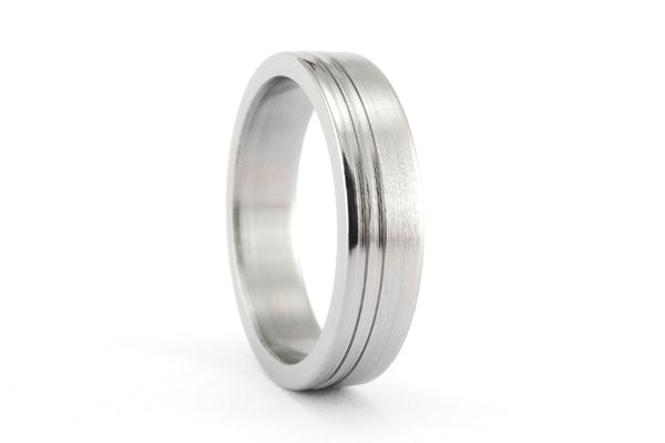 Women's brushed titanium ring with polished inlays (00026_5N)
