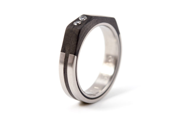 Titanium and carbon fiber wedding bands with Swarovskis (00329_4S2_1_7N)