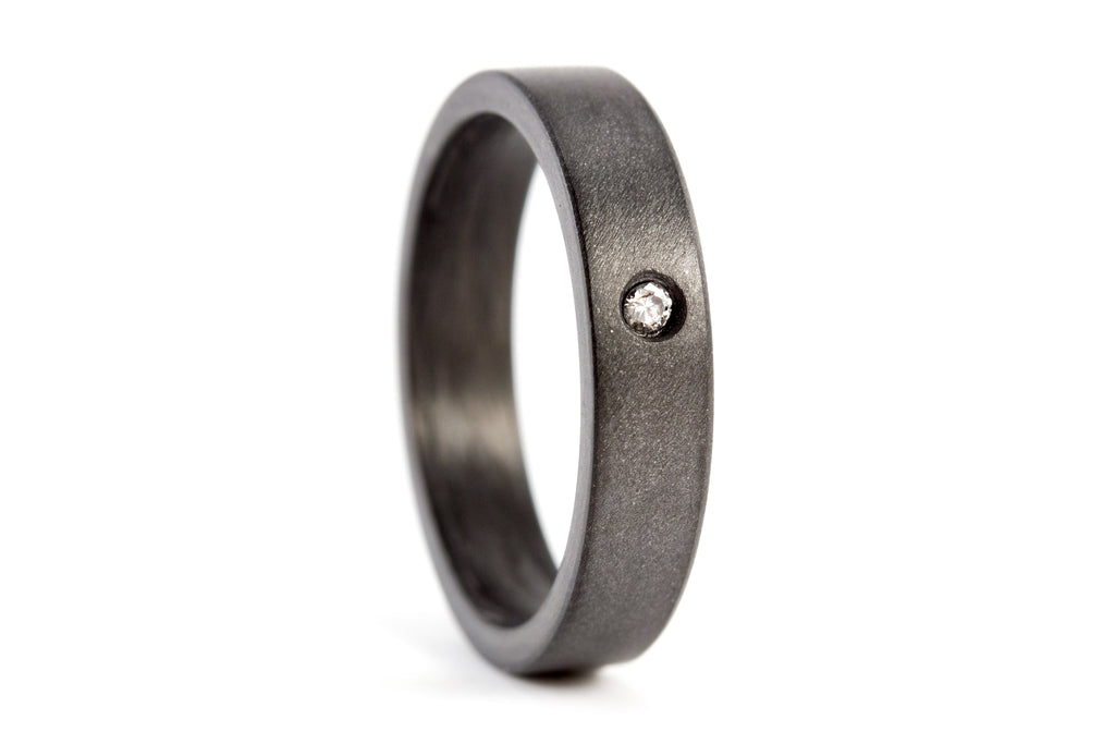 Graphite and carbon fiber inside ring with Swarovski (01100_4S)